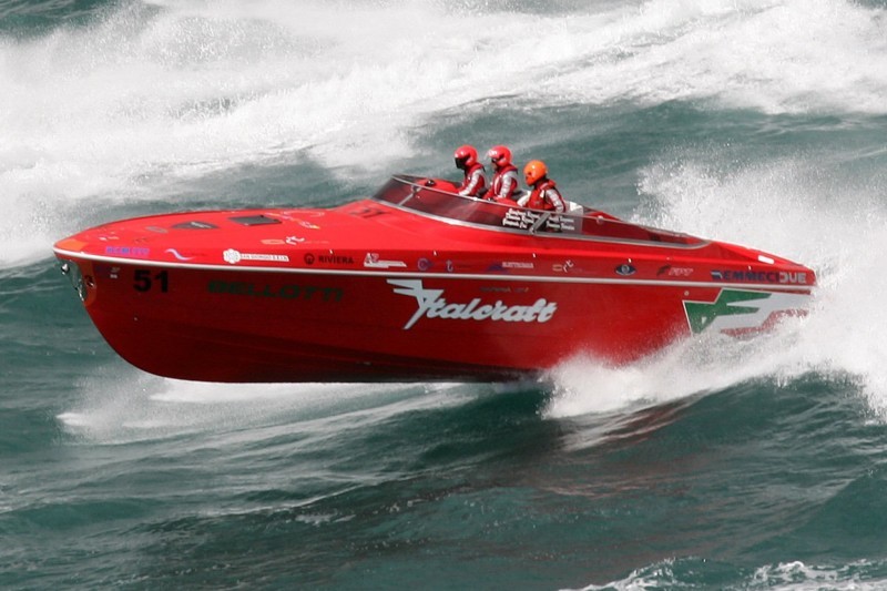 Powerboat P1 Surface Drive
